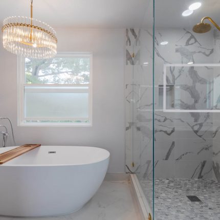 10 Gorgeous Shower Designs for Your Bathroom